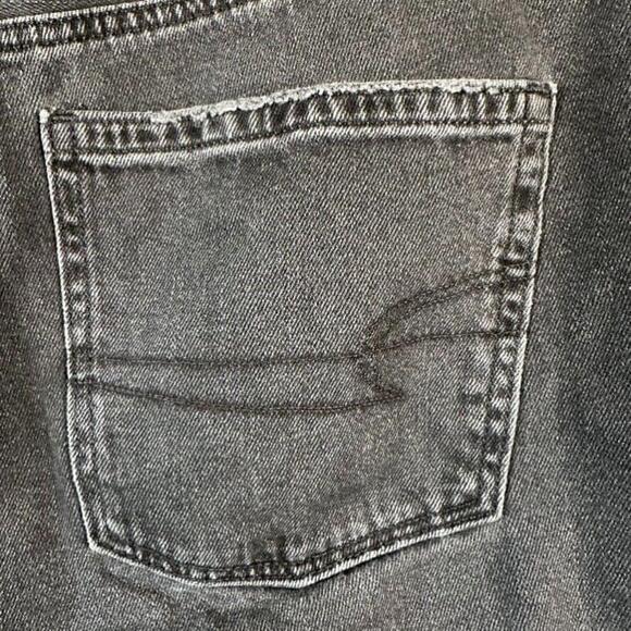 American Eagle Jeans Womens 12 Relaxed Mom Distressed Holes Baggy Motherhood - Picture 3 of 13